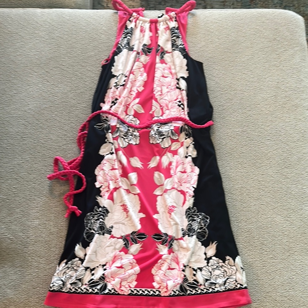 White House Black Market XS Floral Pink and Black Stretch Tie Dress